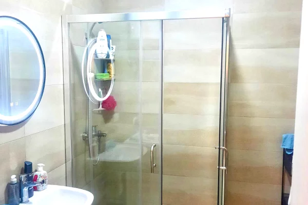 Shtepi me qera Apartament ne Tirane, 2+1, Mobilimi E mobiluar, Pagesa 750  Euro.