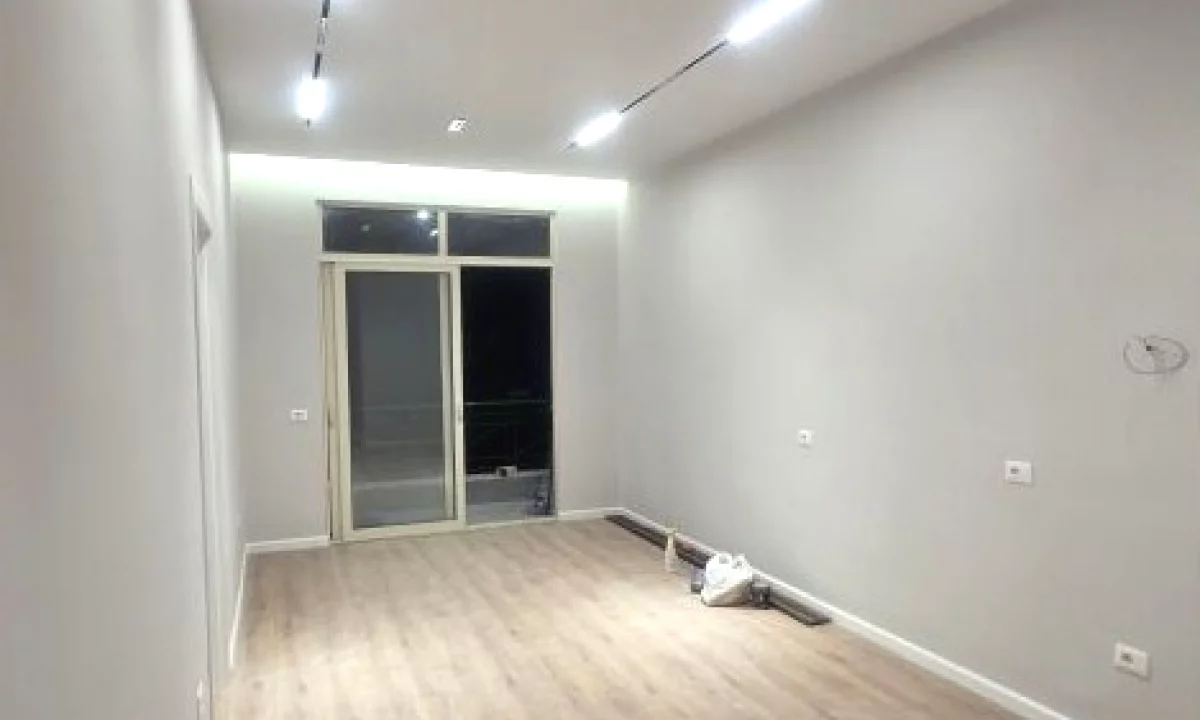 Appartamento in vendita a Tirana 1+1, Vuoto