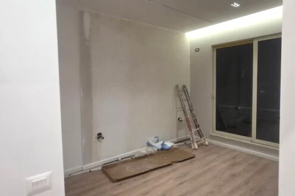 Appartamento in vendita a Tirana 1+1, Vuoto