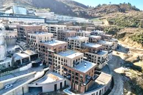 Shtepi ne shitje Apartament ne Tirane, 1+1, Mobilimi Pjeserisht e mobiluar, Pagesa 105,000  Euro.