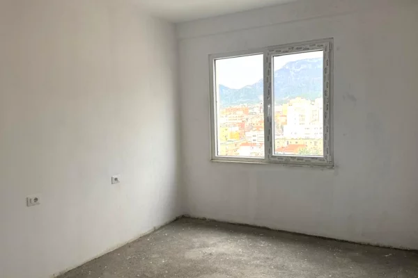 Apartment for sale in Tirana 2+1, Emty
