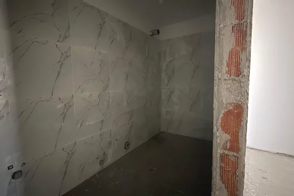 Apartment for sale in Tirana 2+1, Emty