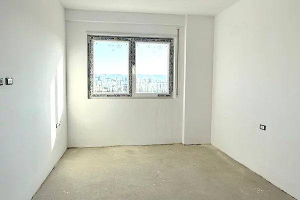 Appartamento in vendita a Tirana 2+1, Vuoto