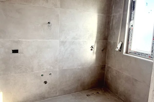 Appartamento in vendita a Tirana 2+1, Vuoto