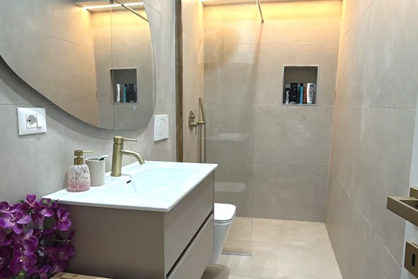 Apartment for sale in Tirana 2+1, Furnished