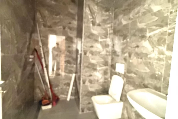 Shtepi me qera Apartament ne Tirane, 1+1, Mobilimi Pjeserisht e mobiluar, Pagesa 600  Euro.