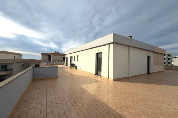 Shtepi ne shitje 2+1 ne Vlore - 200,000 Euro