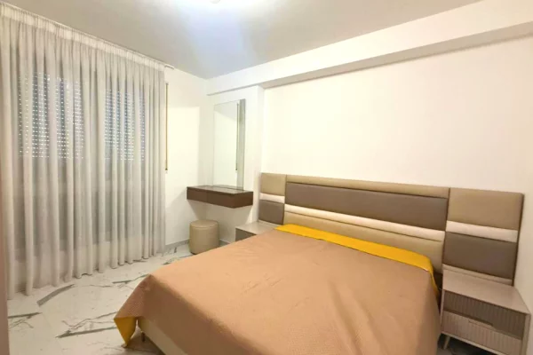 Shtepi me qera 2+1 ne Tirane - 801 Euro