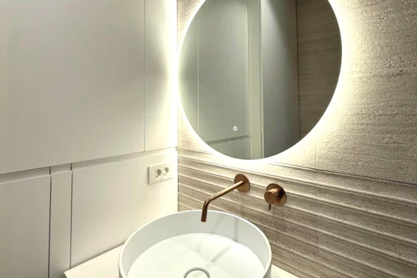 Shtepi me qera Apartament ne Tirane, 1+1, Mobilimi E mobiluar, Pagesa 1,200  Euro.