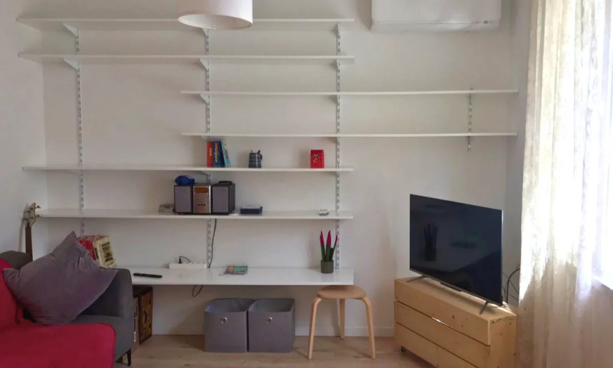 Shtepi me qera Apartament ne Tirane, 1+1, Mobilimi E mobiluar, Pagesa 70,000  Leke.