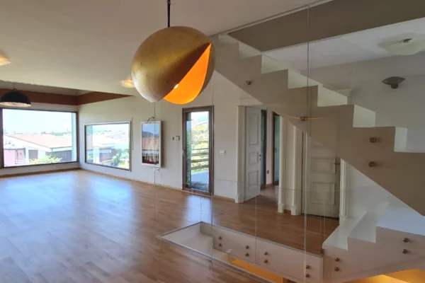 Luxury villas for sale in Tirana 4+1, In Part