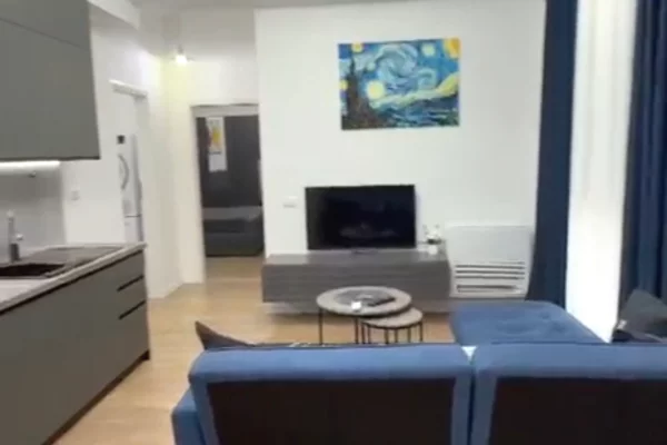 Shtepi ne shitje Apartament ne Tirane, 2+1, Mobilimi E mobiluar, Pagesa 130,000  Euro.