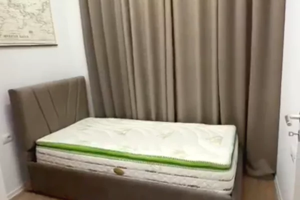 Shtepi ne shitje Apartament ne Tirane, 2+1, Mobilimi E mobiluar, Pagesa 130,000  Euro.