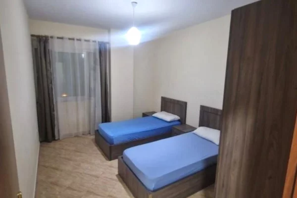 Shtepi me qera Apartament ne Tirane, 2+1, Mobilimi E mobiluar, Pagesa 650  Euro.