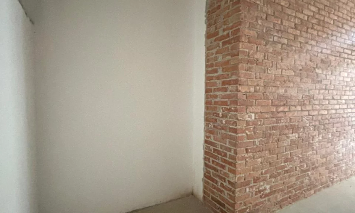 Ambient biznesi me qera 1+1 ne Tirane - 35,000 Leke