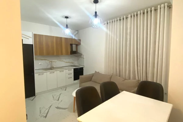 APARTAMENT 2+1 ME QIRA – MYSLYM SHYR