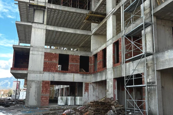 Shtepi ne shitje 2+1 ne Tirane - 8,086,050 Leke