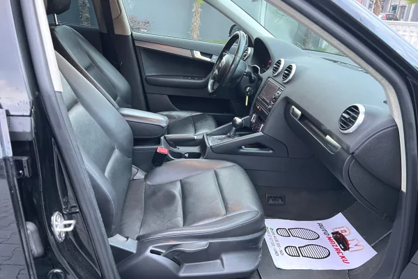 Cars for sale in Fier, Audi, 2012 Diesel,Kambio Automatik Payment 5,700  Euro.