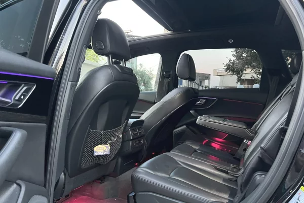 Makina ne shitje ne Fier, Audi, 2017 Benzine,Kambio Automatik Pagesa 19,999  Euro.