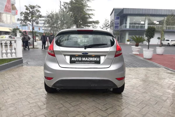 Cars for sale in Fier, Ford, 2009 gasoline-gas,Kambio Manual Payment 3,300  Euro.