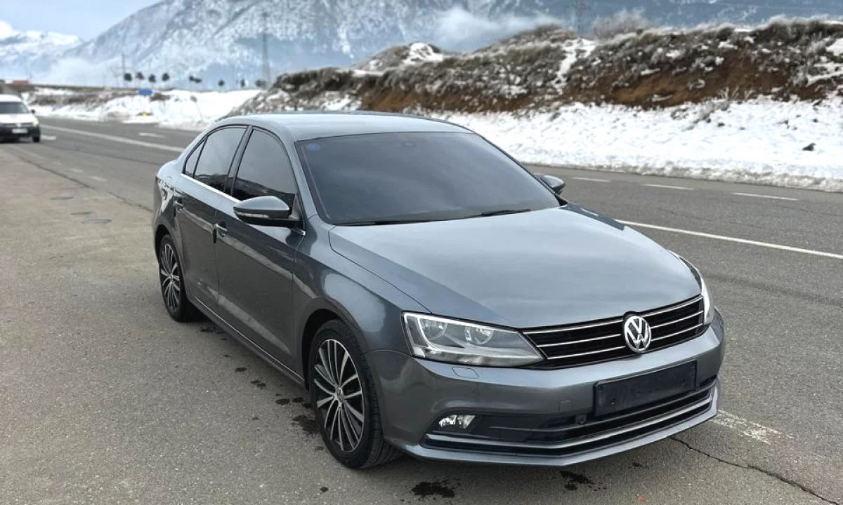 Volkswagen Passat / Jetta | Komfort & Ekonomi – Vetem 35Euro/dita