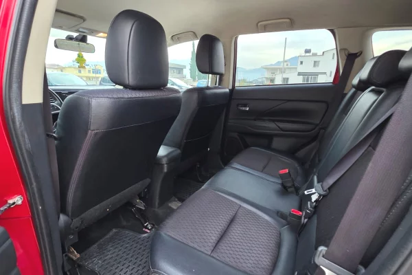 Makina me qera ne Tirane - 29 Euro