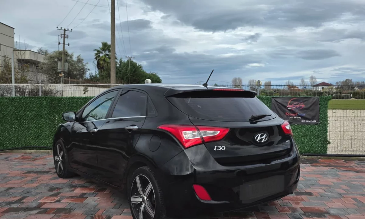 Hyundai i30 Me Qera | Ekonomik dhe Efikas