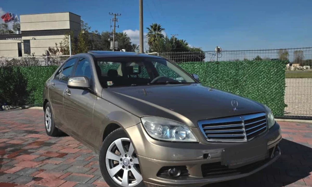 Mercedes C-Class 2010 – Efikas dhe i Rehatshem