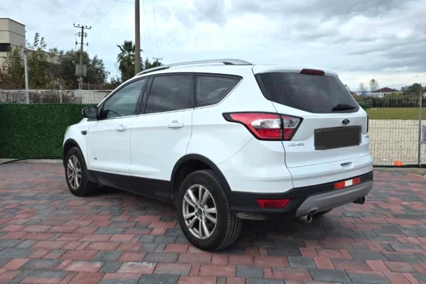 Makina me qera ne Tirane - 45 Euro