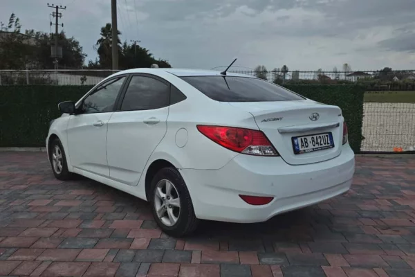 Makina me qera ne Tirane - 25 Euro