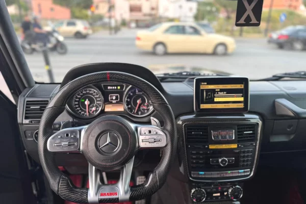 Mercedes G63 Fabrike me Qera | Eksperience Premium