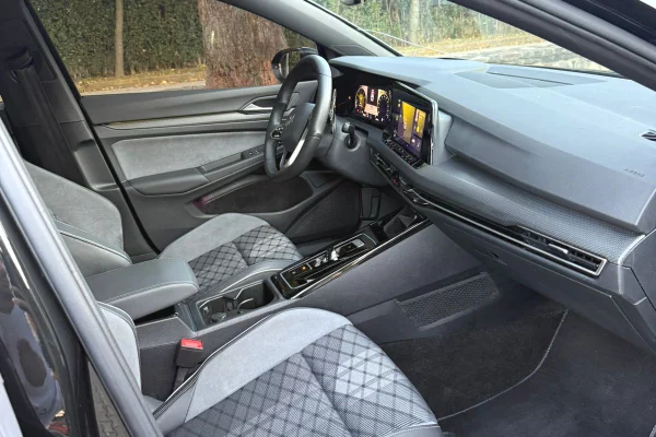 Golf 8 R-Line Full Fabrike