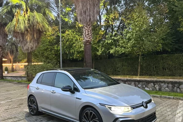 Makina me qera ne Tirane - 100 Euro