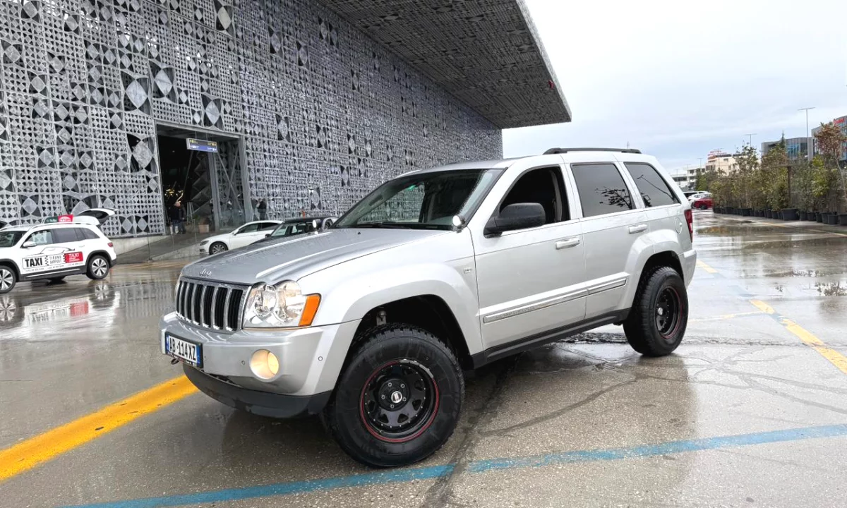 Jeep diesel off road nisur nga 49 euro dita