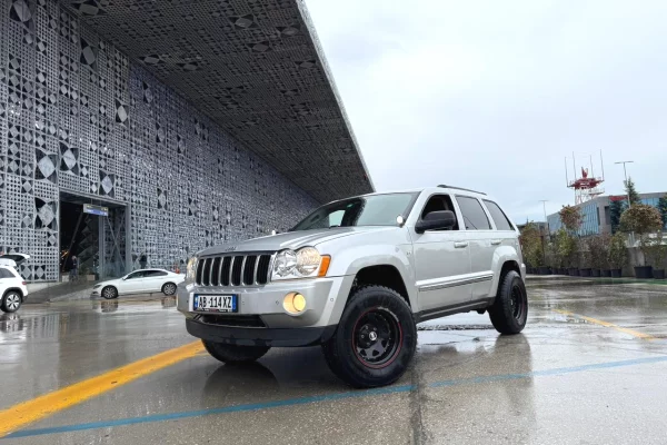 Jeep diesel off road nisur nga 49 euro dita