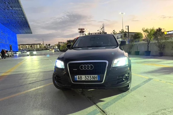 Audi Q5 diesel automatike nisur nga 35 euro dita