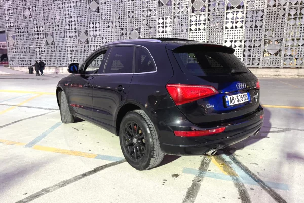 Audi Q5 diesel automatike nisur nga 35 euro dita