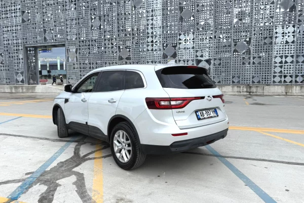 Reno Koleos nafte automatike duke nisur nga 45 euro dita