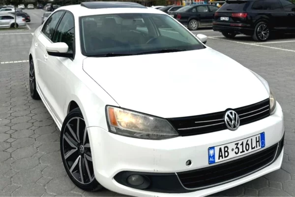 Car Rental in Tirana - 35 Euro