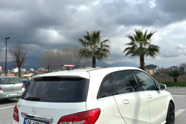 Car Rental in Tirana - 40 Euro