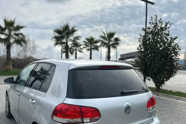 Car Rental in Tirana - 35 Euro