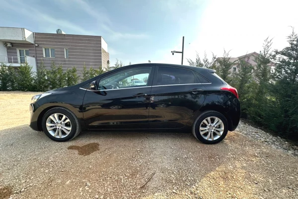 Car Rental in Tirana - 35 Euro