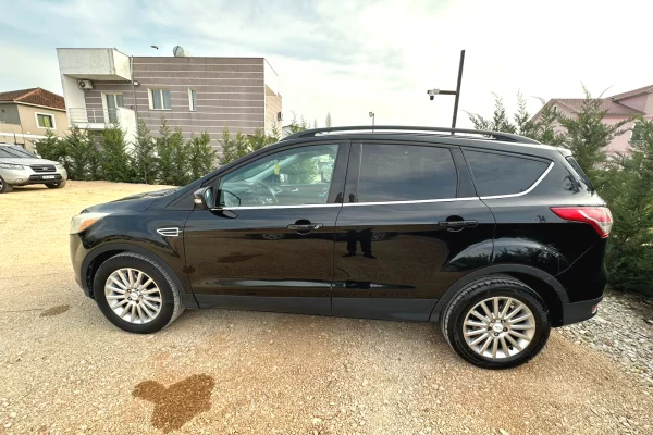 Ford Escape – Automat | 1.6 Benzine duke filluar nga 35 euro dita