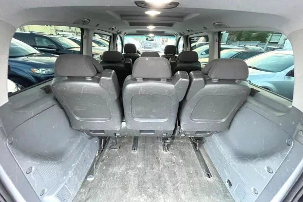Mercedes-Benz Vito 9 vende – 2010 duke filluar nga 50 euro dita
