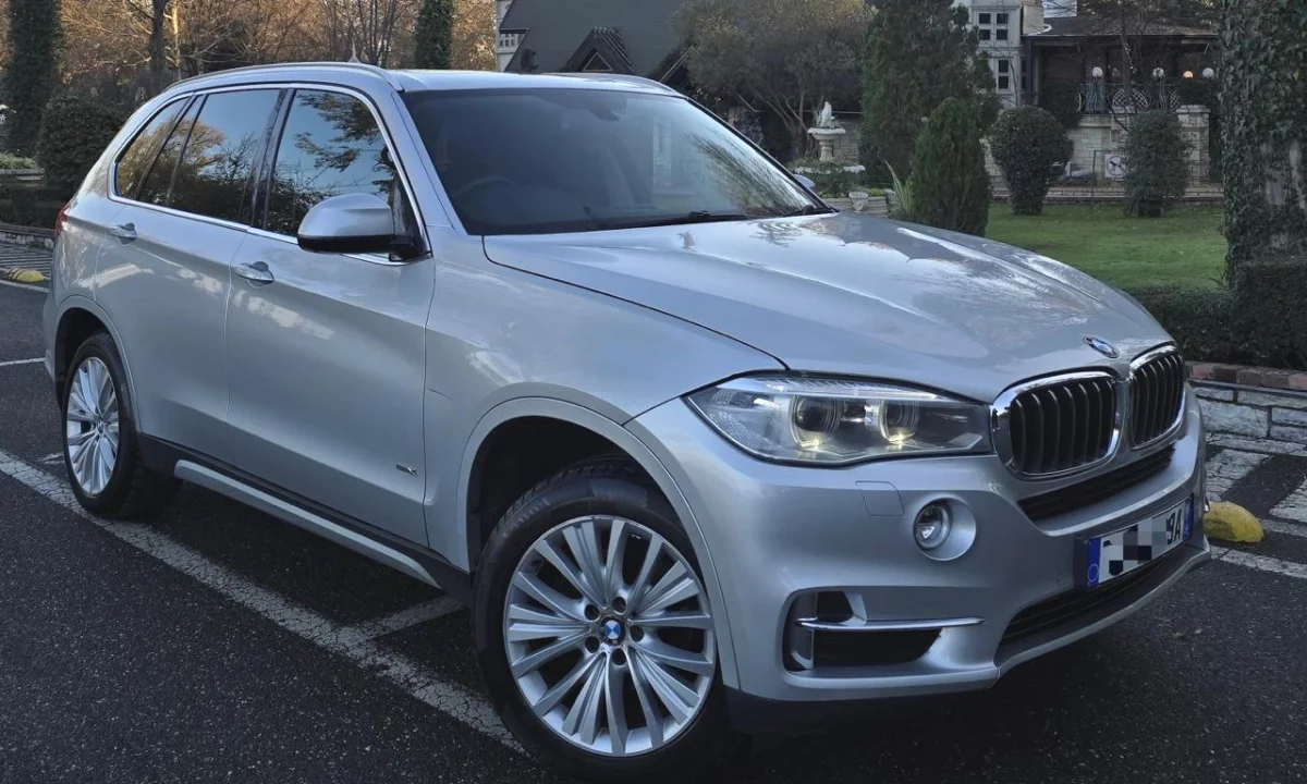 BMW X5 xDrive30d – 3.0 Diesel | Automatike | Panorame duke filluar nga 80 euro dita