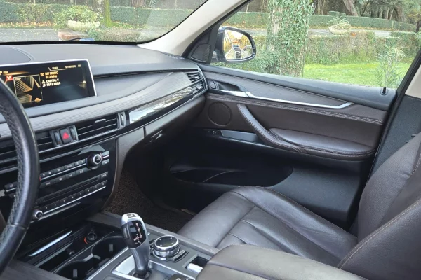 BMW X5 xDrive30d – 3.0 Diesel | Automatike | Panorame duke filluar nga 80 euro dita