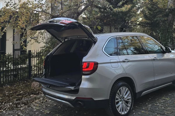 BMW X5 xDrive30d – 3.0 Diesel | Automatike | Panorame duke filluar nga 80 euro dita