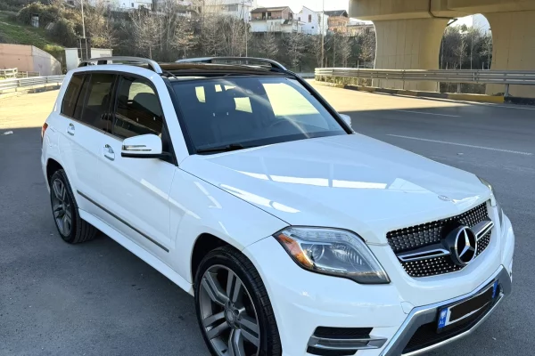 Auto in Vendita a Tirana - 12,900 Euro