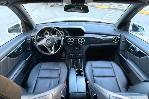 Auto in Vendita a Tirana, Mercedes-Benz, 2015 Diesel,Kambio Automatik Pagamento 12,900  Euro.