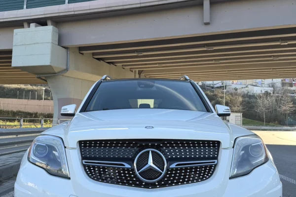 Makina ne shitje ne Tirane, Mercedes-Benz, 2015 Diesel,Kambio Automatik Pagesa 13,800  Euro.